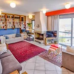 Apartmán Modern Flat With Panoramic Sea View