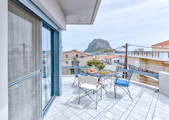 Modern Flat With Panoramic Sea View * Monemvasía