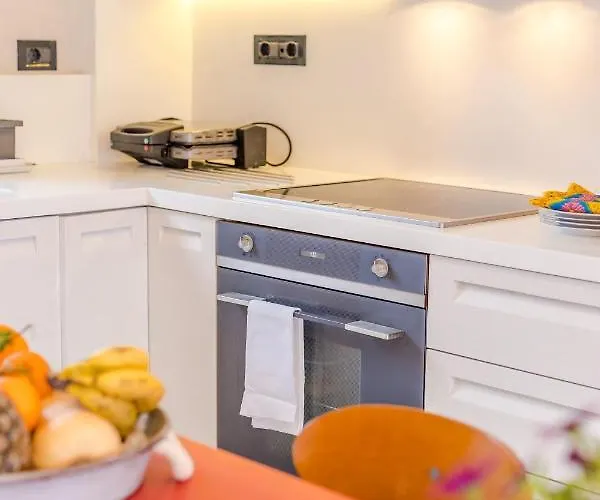 Modern Flat With Panoramic Sea View * Монемвазия