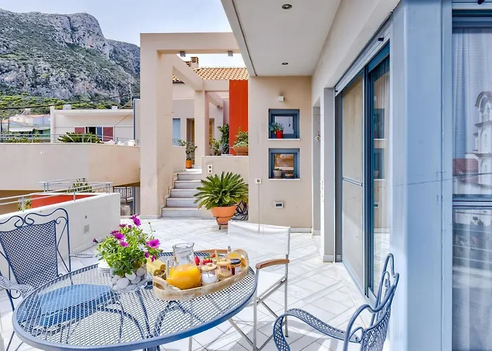 דירה Modern Flat With Panoramic Sea View מונמבאסיה