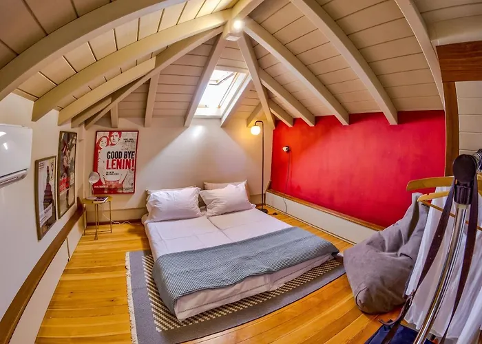 Modern Flat With Panoramic Sea View מונמבאסיה