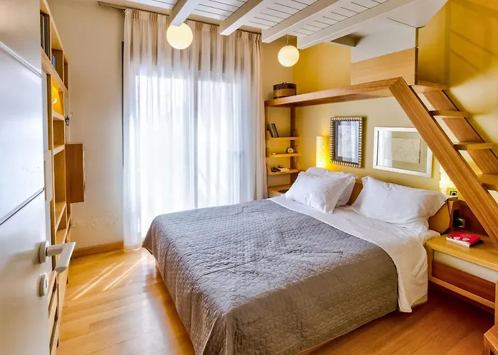 דירה Modern Flat With Panoramic Sea View מונמבאסיה